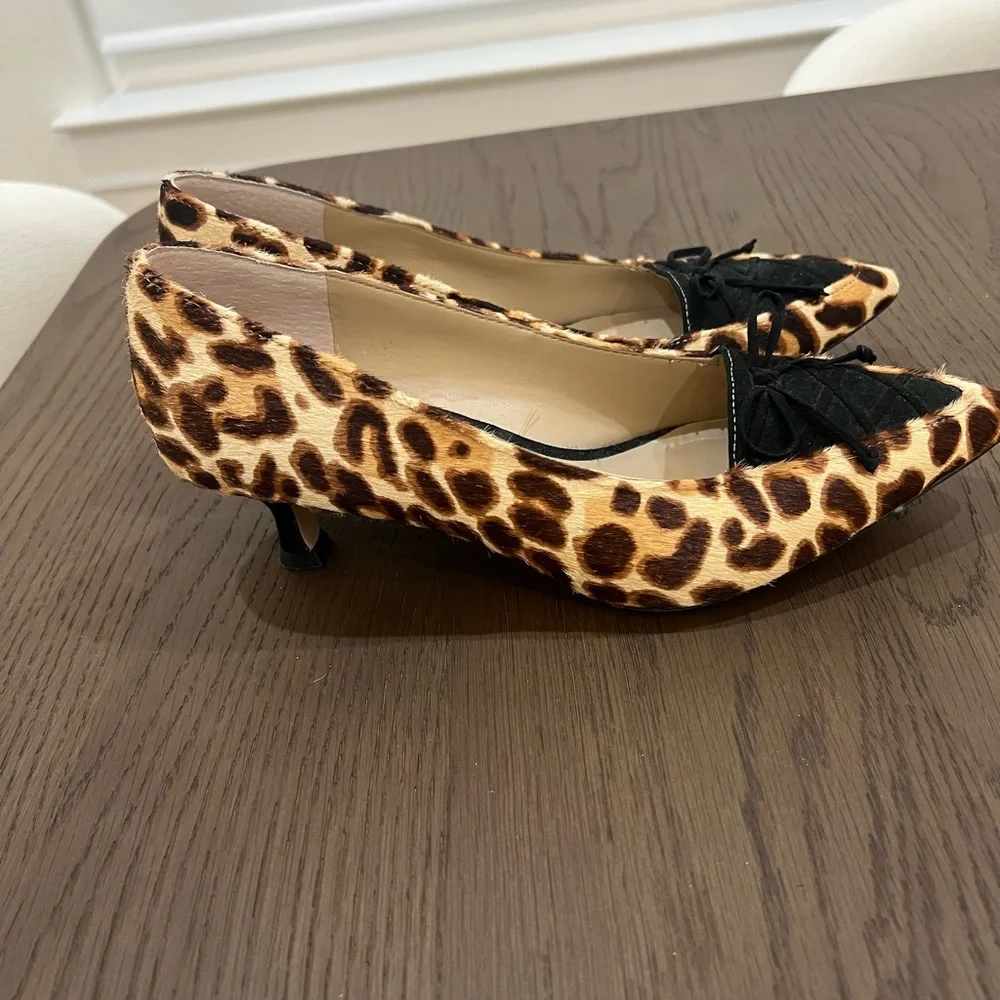 Enzo Angiolini Leopard Print with black  Heels size 8
